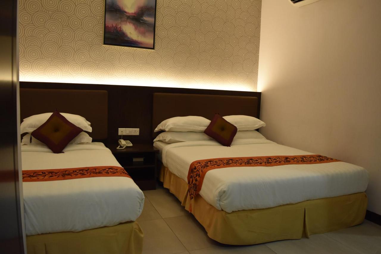 Sunrise Hotel Петалинг Джая Екстериор снимка