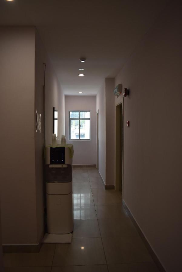 Sunrise Hotel Петалинг Джая Екстериор снимка